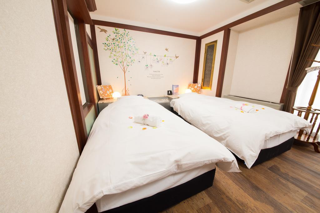 Hotel Candy Hall (Adults Only) Osaka Exteriör bild