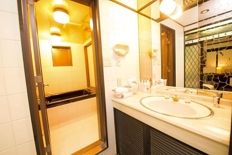 Hotel Candy Hall (Adults Only) Osaka Exteriör bild