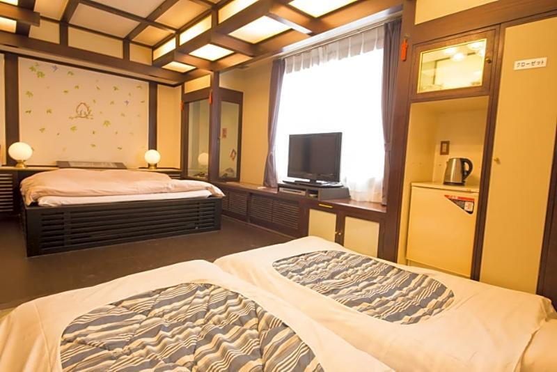 Hotel Candy Hall (Adults Only) Osaka Exteriör bild