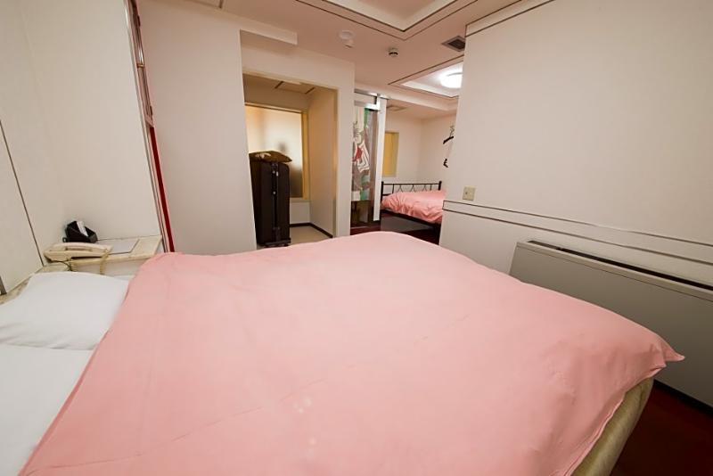 Hotel Candy Hall (Adults Only) Osaka Exteriör bild