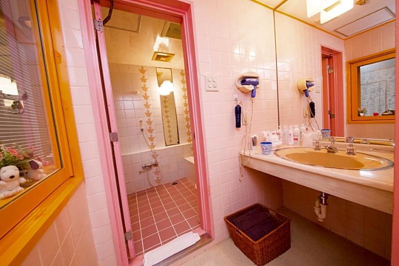 Hotel Candy Hall (Adults Only) Osaka Exteriör bild